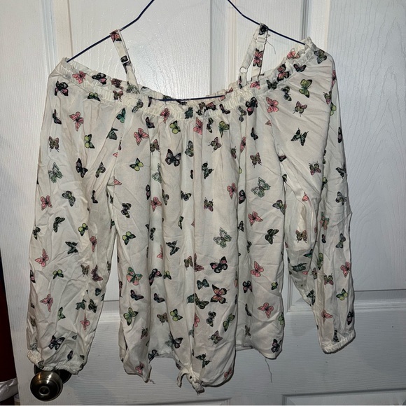 SO Other - SO Cream Ruffled Long Sleeve Blouse